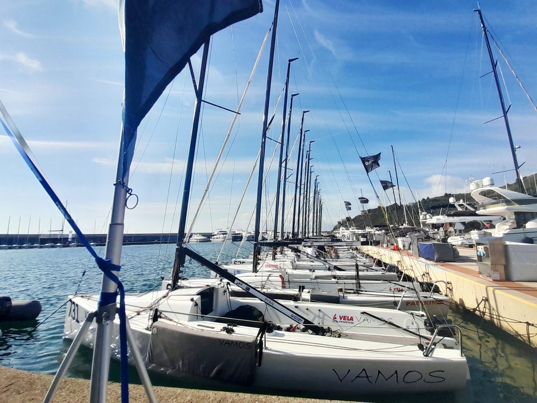 L'adrenalina cresce a Cala Galera per il Campionato Europeo J/70 che si avvicina alla sua conclusione