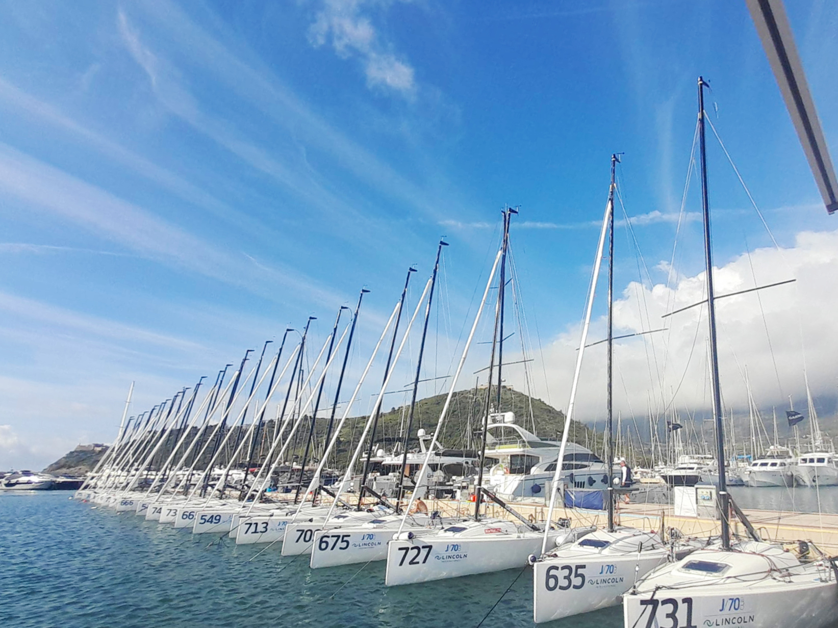 L'adrenalina cresce a Cala Galera per il Campionato Europeo J/70 che si avvicina alla sua conclusione